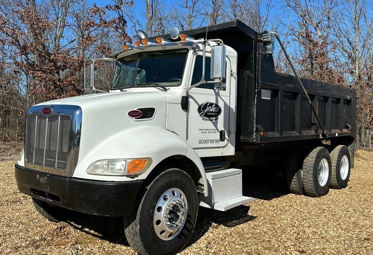 2008 Peterbilt 340 dump truck