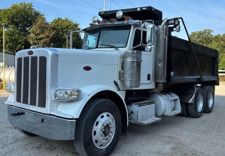 2012 Peterbilt 388 dump truck