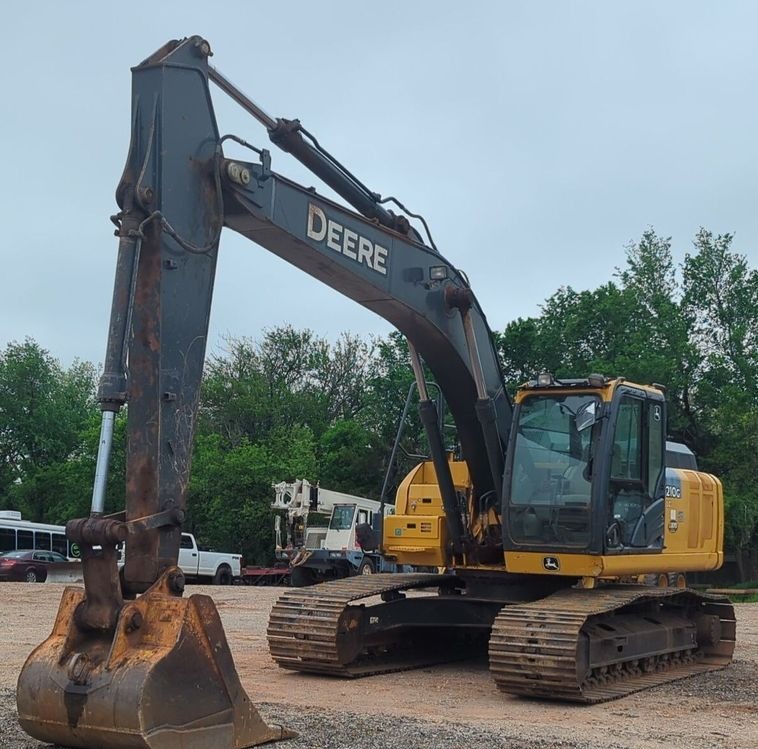 2018 John Deere 210G LC excavator