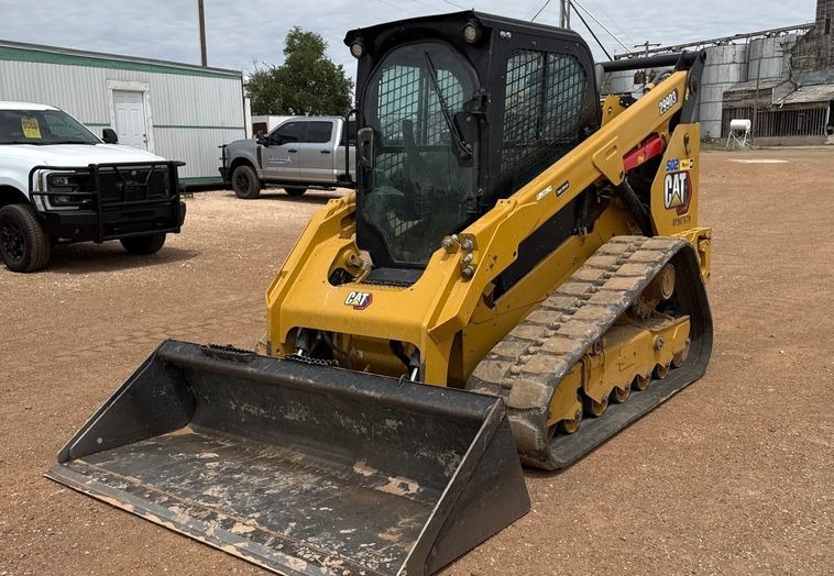 2022 Caterpillar 299D3 tracked skid steer loader